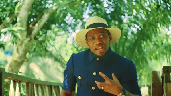 Stephen Adebusoye – Baba I Tuale ft. Testimony Jaga (Video)