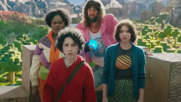 A Minecraft Movie: Rob McElhenney, D&D Directors, & 19 Writers Went Uncredited