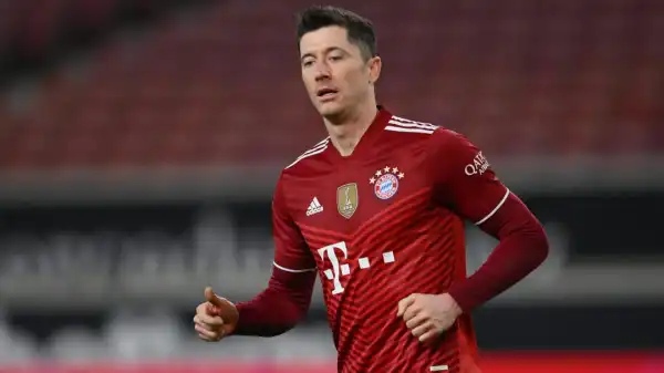 Robert Lewandowski joins up with Barcelona in Miami