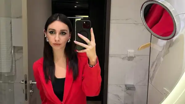 Biography & Career of Jacqueline Zanetti