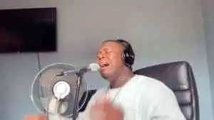 Lloyiso – Indlovu (Unplugged) (Video)