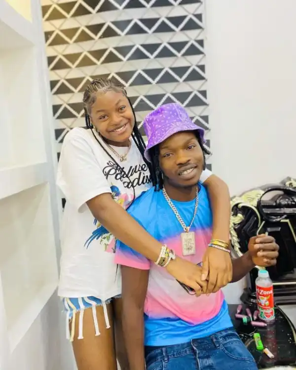 Naira Marley’s Sister, Shubomi Caught Kissing Signee, Zinolesky (Video)