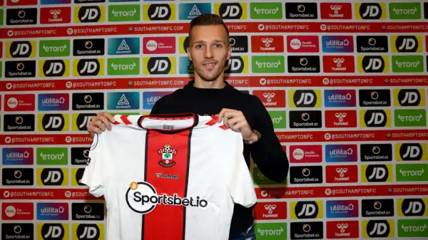 Southampton confirm signing of Mislav Orsic