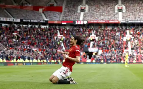 “It’s making Ole’s life really tough” – Former Man United ace explains major selection and transfer headache for Solskjaer