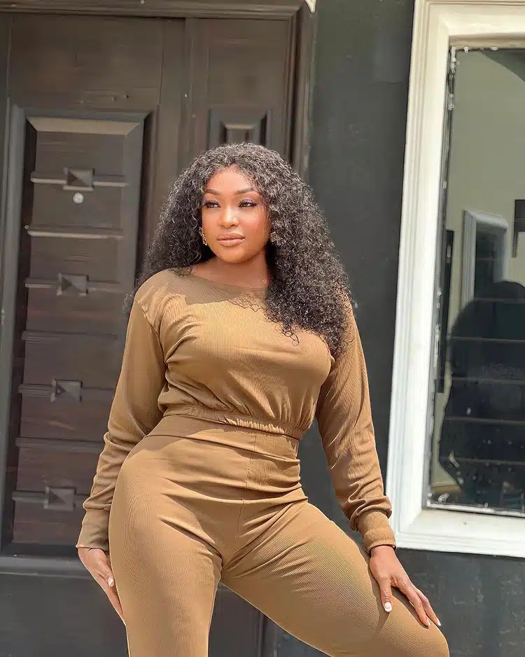 Lizzy Gold hails Uche Nancy as she acquires multi-million naira house