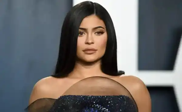 Obsessed Fan Of Kylie Jenner Hops Neighbour