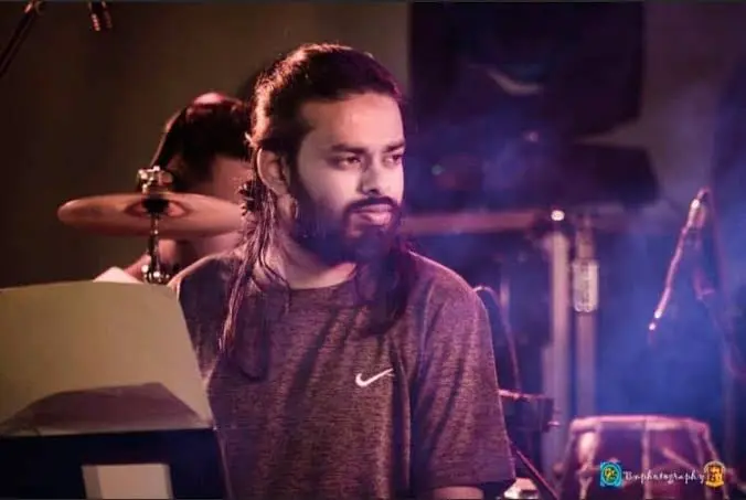 Biography & Career Of Tharindu Damsara