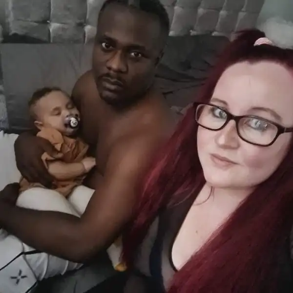 What Is Wrong With This Picture That Is Seriously Trending?? (See Photo)