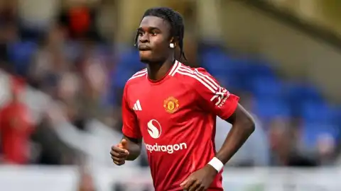 Manchester United announces deal for Kamason