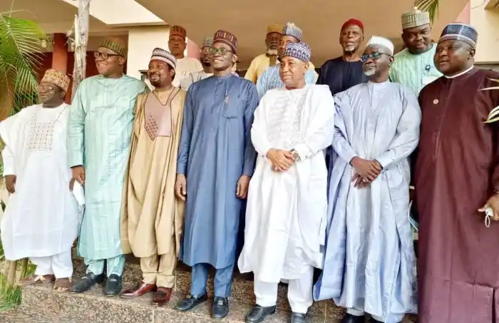 APC Proposes Peace Deal, Writes Ganduje Over Kano State Crisis