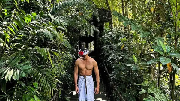 Age & Net Worth Of Lewis Tan