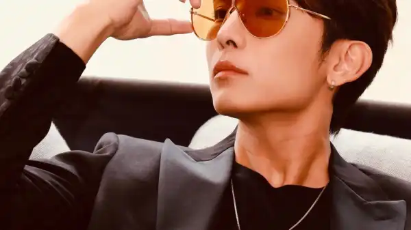 Age & Career Of Mew Suppasit