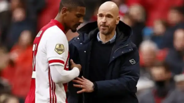 Barcelona consider move for Ajax striker Sebastien Haller