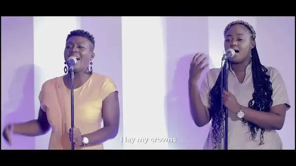 Glowrie – I Lay My Crowns ft. Joe Mettle (Video: