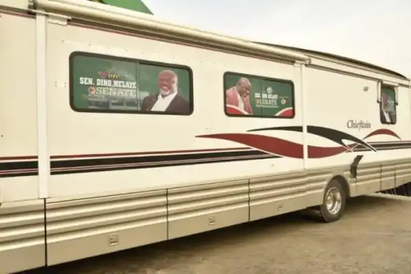 BREAKING!!! Panic In Ondo Schools As Gunmen Attack School Bus