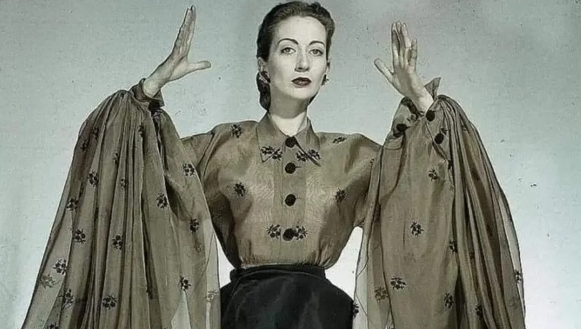 Biography & Career Of Elsa Schiaparelli