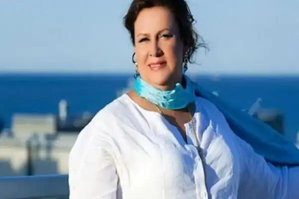 Age & Career Of Maria Victoria Henao