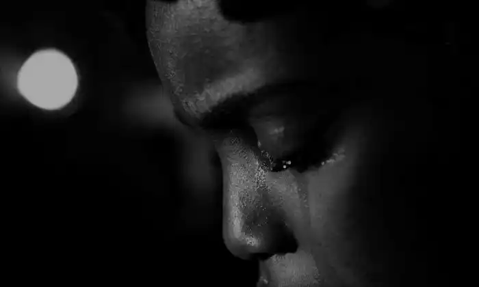 I NEED HELP! My Mum Is Against My 7 Years Old Relationship (What Should I Do?)