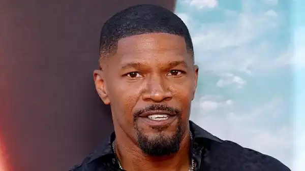 Fear As Jamie Foxx Is Left Paralyzed, Blind From Brain Clot