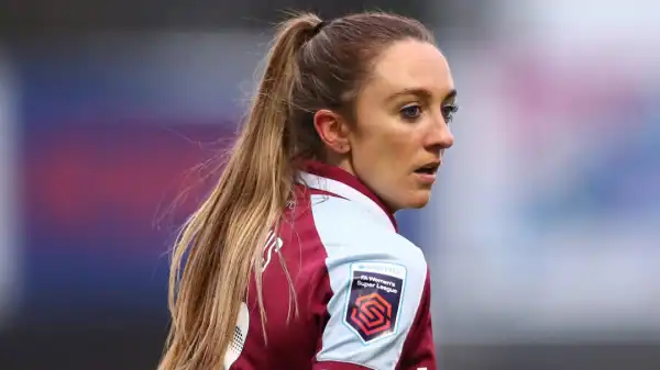 Lisa Evans joins West Ham from Arsenal ahead of 2022/23 WSL season