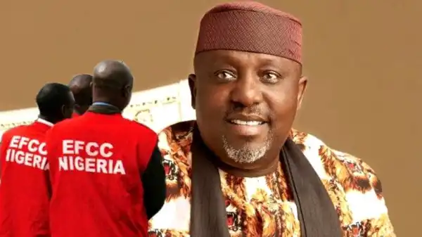 Okorocha Lies Flat On Floor, Prays As EFCC Breaks Into House (VIDEO)