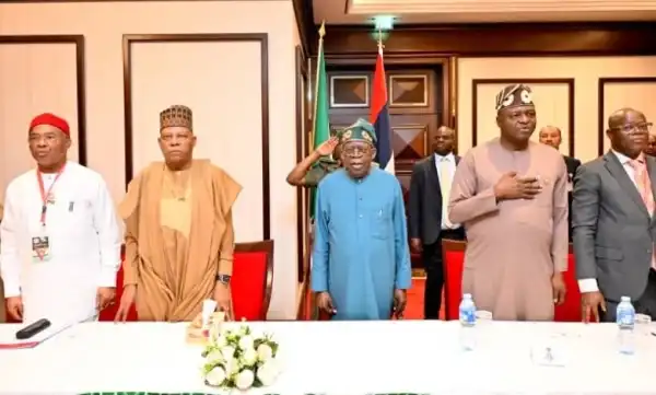 2027: Tinubu meets Renewed Hope Ambassadors, APC leaders in Presidential Villa