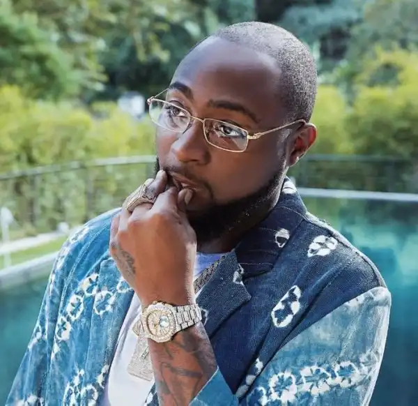 Davido Gifts His Chef $1000 As Birthday Gift – (Video)