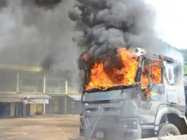 Mob sets truck ablaze after crushing father, son in Kogi
