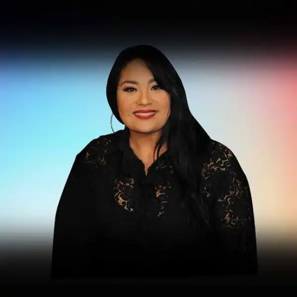Biography & Career Of Suzette Quintanilla