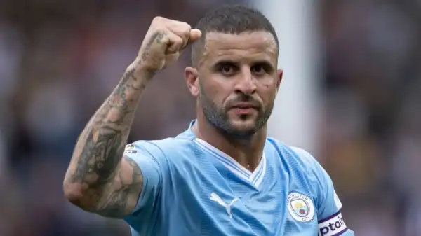 Kyle Walker signs new Man City contract until 2026