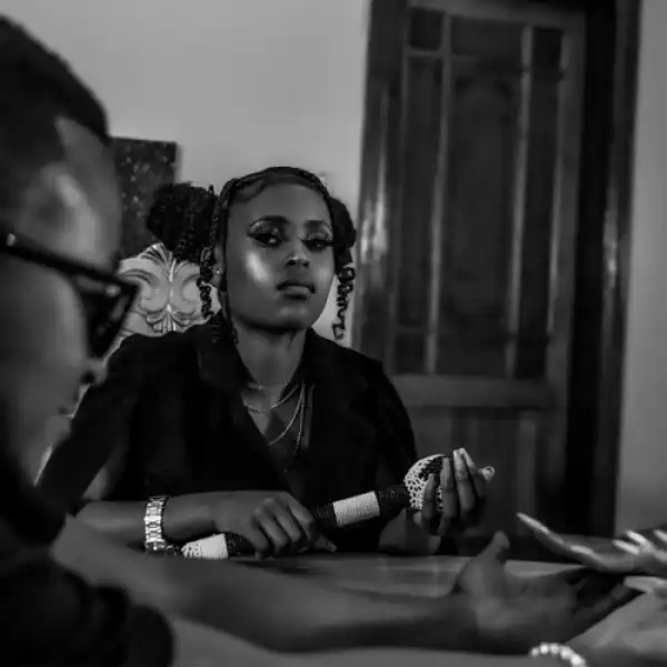 Thalie MaMbooica & Flash Ikumkani – Ndiyazile