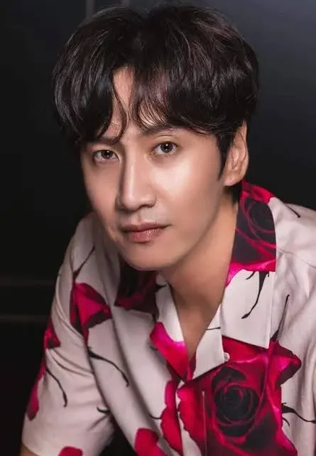 Career & Net Worth Of Lee Kwang-soo