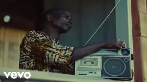 Kizz Daniel - Owo Oluwa ft. Young Jonn, Krizbeatz, Wave Choir (Video)
