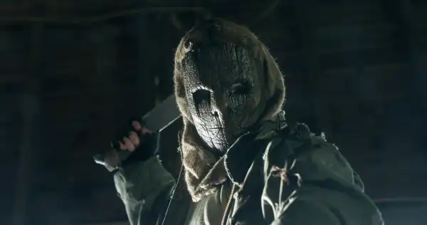 Bloody Axe Wound Trailer: Jeffrey Dean Morgan & Billy Burke Star in Comedy Slasher Movie