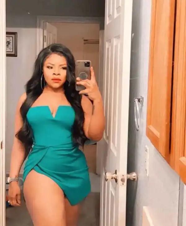 Online Users Slam Linda Ikeji’s Sister, Laura Ikeji, After Sharing This Photo
