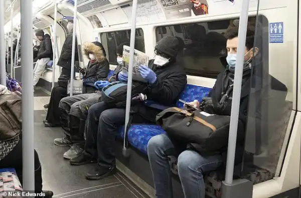 Brits to be advised to wear face mask at work, in shops or on transport with Coronavirus lockdown set to last into 2021