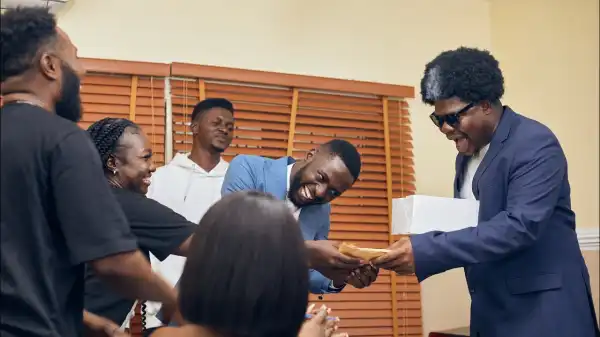 Mr Macaroni  –  Professor