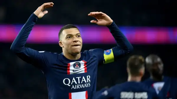 Kylian Mbappe becomes PSG