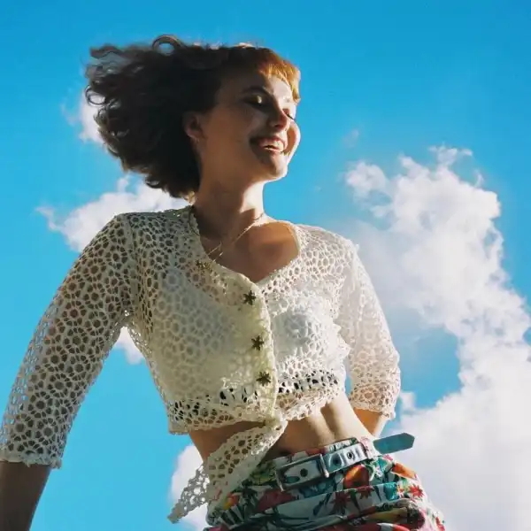 Kacy Hill Ft. Francis and the Lights – I Believe In You