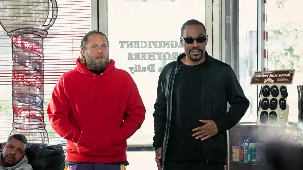 You People Trailer & Posters Feature Eddie Murphy & Julia Louis-Dreyfus