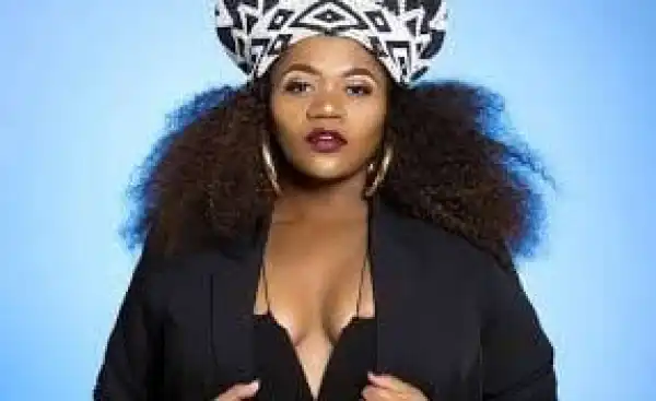 Busiswa Feat. Suzy Eises & Mr JazziQ – Bonnie & Clyde