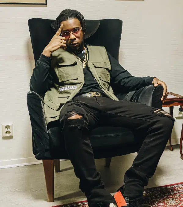 “How Davido pretended to be poor and fooled everyone during his early music career” – Maleek Berry