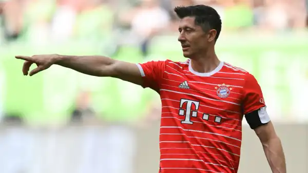 Robert Lewandowski says goodbye to Bayern Munich teammates ahead of Barcelona move