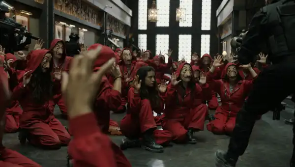 Money Heist S02 E06 - Bella ciao [English Version]