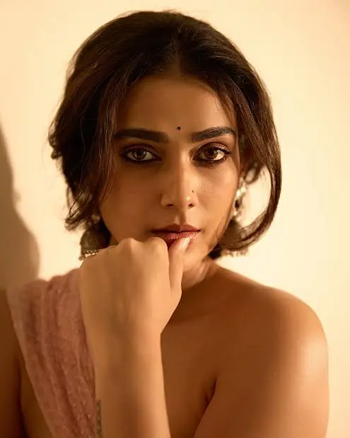 Net Worth Of Aakanksha Singh