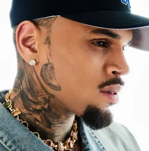 Chris Brown Lists The Benefits Of Being In A Relationship With Him