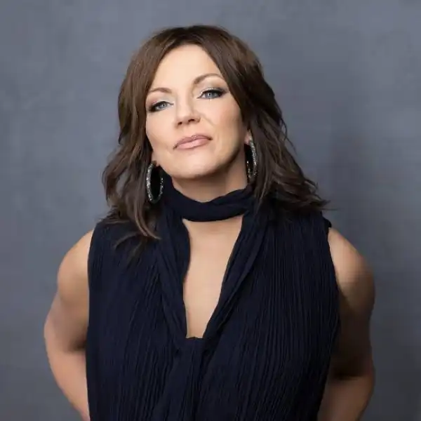 Biography & Career Of Martina McBride