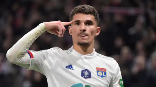 Arsenal leave Lyon ace Aouar to Spurs
