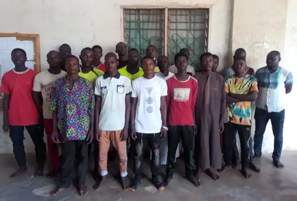 Police Arrest Suspects For Burning Police Station During Protest Over Killing Of Catholic Priest In Niger State