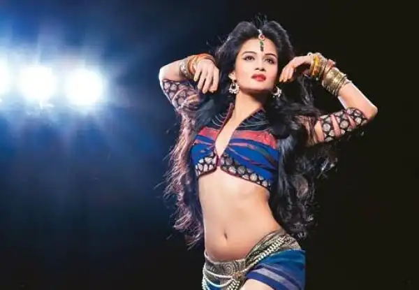 Age & Net Worth Of Shampa Sonthalia